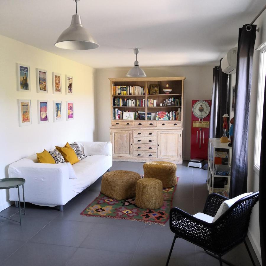 Villa Spacieuse Avec Terrasse Et Vue Mont Ventoux Entrechaux Exteriör bild