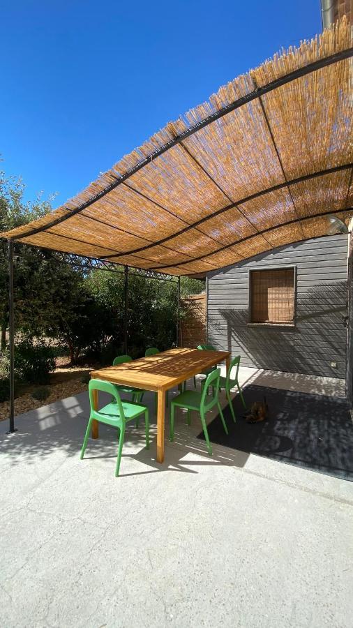 Villa Spacieuse Avec Terrasse Et Vue Mont Ventoux Entrechaux Exteriör bild