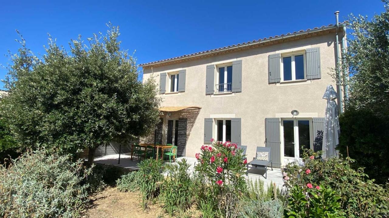 Villa Spacieuse Avec Terrasse Et Vue Mont Ventoux Entrechaux Exteriör bild
