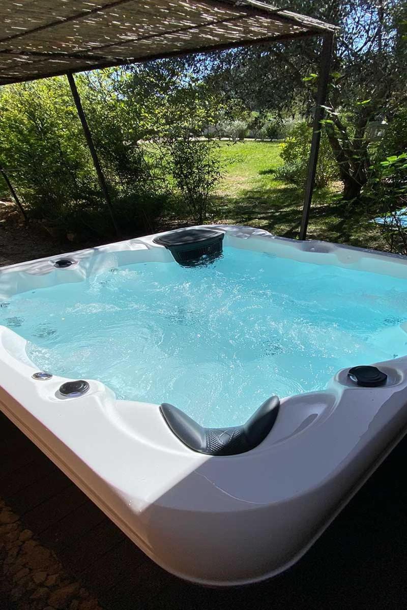 Villa Spacieuse Avec Terrasse Et Vue Mont Ventoux Entrechaux Exteriör bild