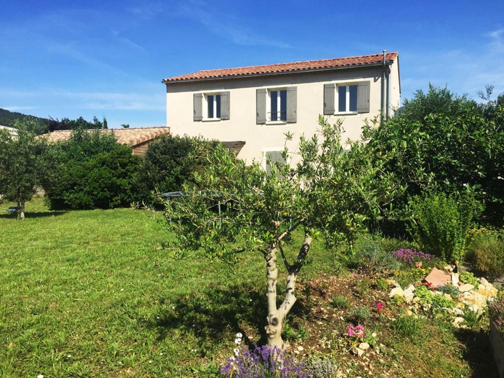 Villa Spacieuse Avec Terrasse Et Vue Mont Ventoux Entrechaux Exteriör bild